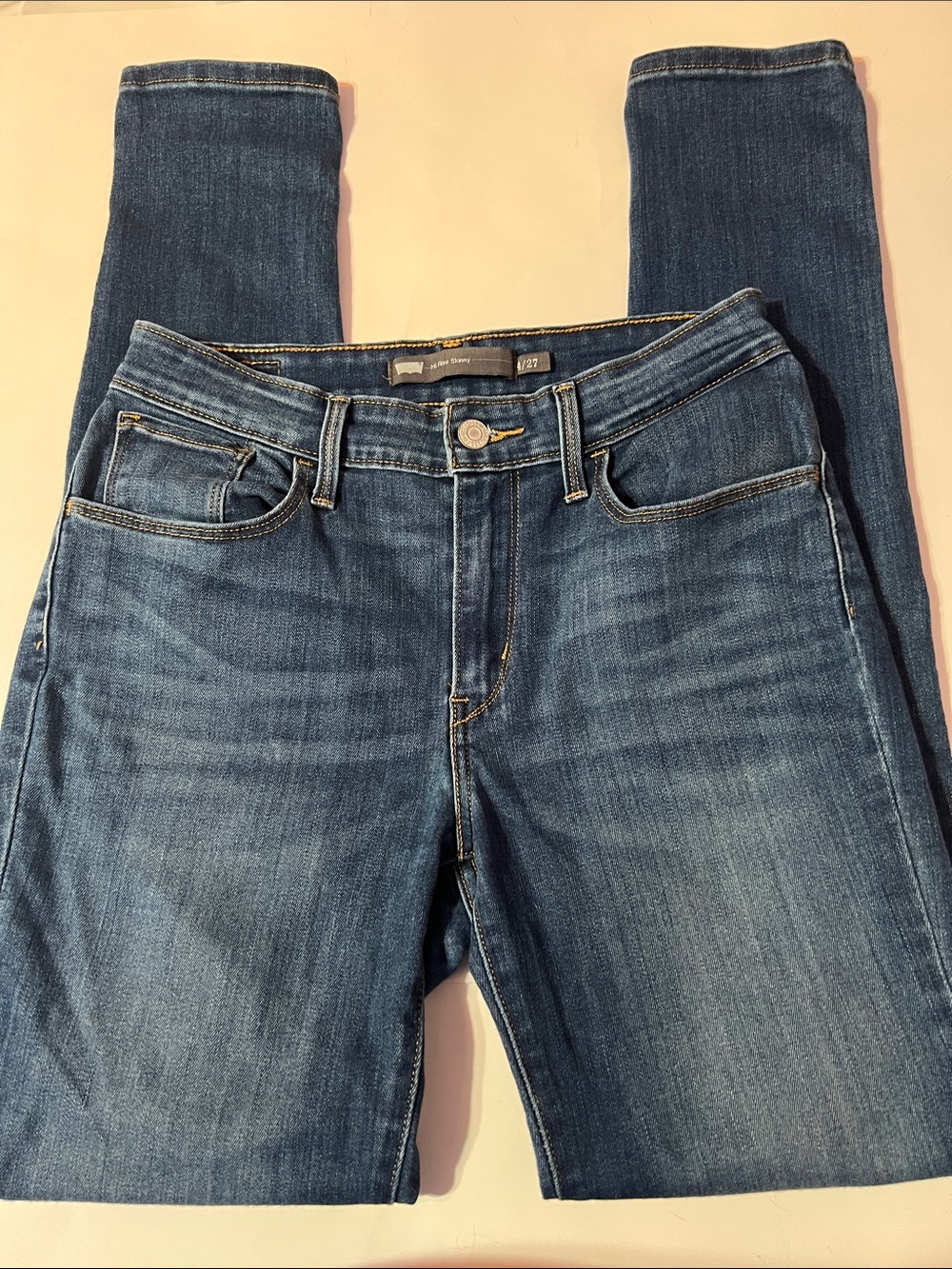 Levi’s Women's High Rise Skinny Jeans in Dark Blue Wash Size 4